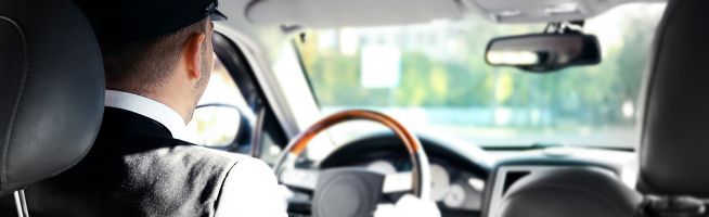 Chauffeur vous attend et vous conduit jusqu’à votre adresse de séjour aux Pays-Bas